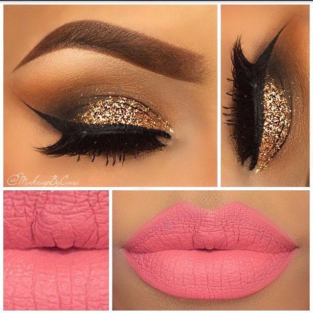 Glitter Cat-Eye - 10 Stylishly Festive Christmas Makeup Ideas.!!!