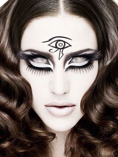 Inspirational Halloween Eye Makeup