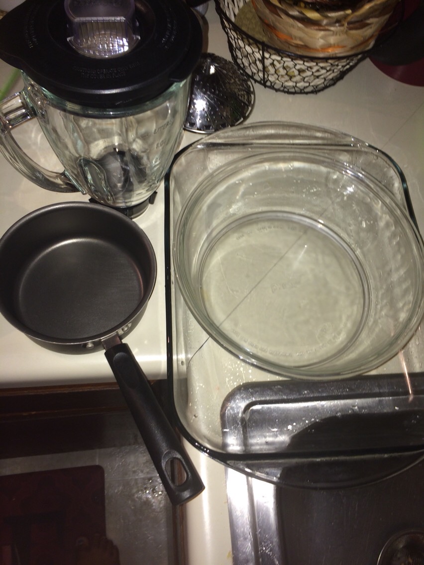 you will also need a blender to mix the ingridients, a small pan to make the caramel, one small container out of glass and another big one also made out of glass.