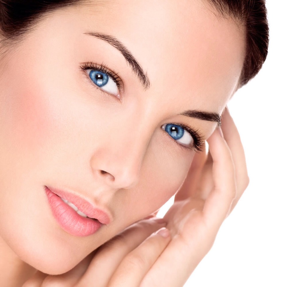 9. Honey mixed with milk works wonders for ironing out fine lines and lightening the skin to a great deal. You can use curd in place of milk also. Honey is a skin –lightening agent so, one of the most important benefits of applying honey is that it will help you in getting fairer.