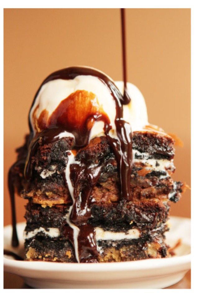 Ultimate Chocolate Chip Cookie n' Oreo Fudge Brownie Bar!   Need I Say More?