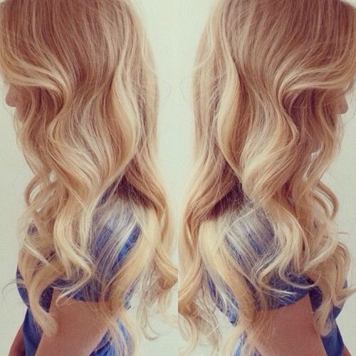 Curls last? To Make Curls Last
To make your curls last for long, always ensure that your hair is completely dry before you begin with the curling iron. This will allow your curls to last long. Also spray the heat protectant spray with hold on damp hair so that the hair stay protected & they last!