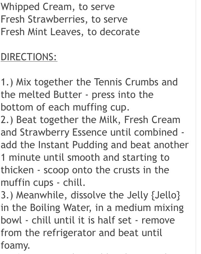 " Easy  Delicious Layered Strawberry Pudding Cups"🍧😋