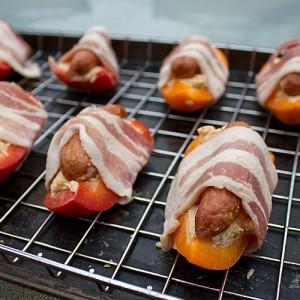 The bell peppers turned out great as well. The pepper tastes like a roasted red pepper and there is a smokey flavour throughout every part of this delicious bite size treat.
