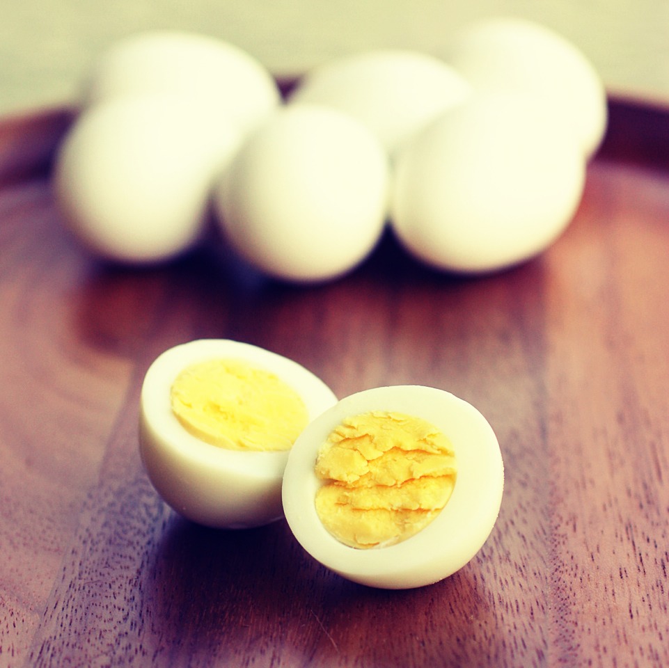 7. Eggs
With an average 72 calories, a hefty 6 grams of protein, and elements of almost every essential vitamin you need, eggs can be a nutritious (not to mention affordable) part of a healthy weight loss plan. Hard-boiled eggs are highly portable for a post workout snack!