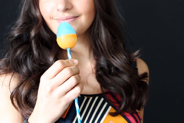 12. Egg Popsicles: And one more good surprise to put in those plastic huevos. But maybe help your guests find these and fast. Otherwise… mess… all over the place. Which could be kind of funny too. (via Brit + Co.)