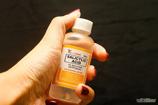If you have sensitive skin, you may want to avoid using this product. And definitely don't put it on any open wounds or sores. That's a recipe for aggravation.