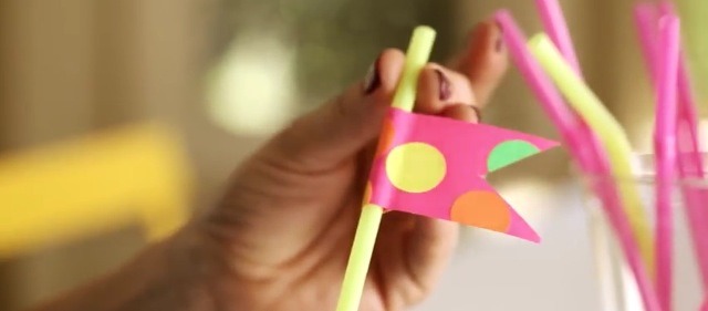 Take a sticky note cut it in half cut a triangle out of one of the pieces of the sticky note then tape it onto a straw!