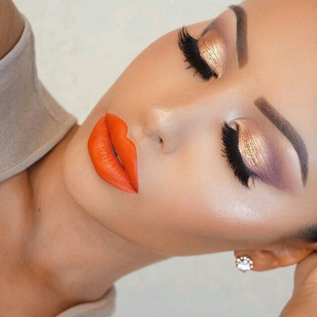 Beautiful Makeup With Orange Like Lip Color