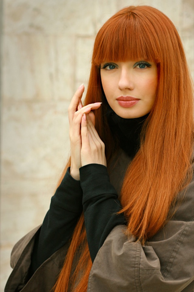 For fair skinned redheads, makeup colours should be natural and not overpowering. Use a yellow based foundation. 
Neutral eyemakeup doesn't have to be boing. Shades of beige, honey , gold and chestnut. Nude glosses look great on redheads, blue and gold based red lipsticks can look great on some reds