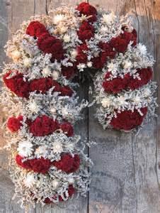 "Beautiful Candy Cane Wreath Idea's"