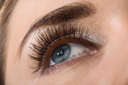 Ways To Use Vaseline In Your Makeup Routine