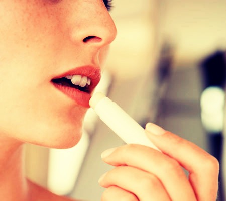Let it on your lips for about 10 minutes and after that put some lip blam on