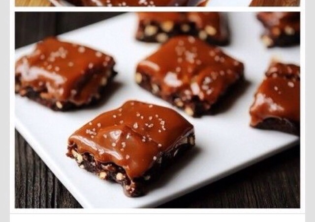 Salted Carmel Brownie Pretzels 