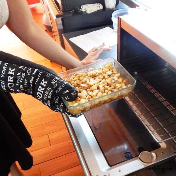 You can now put your Apple mix to the oven for about 10-15 minutes at 350. 
