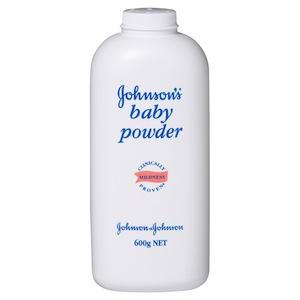 Baby powder: Dust on baby powder with a small makeup brush before applying mascara. This will make your lashes appear thicker and longer.