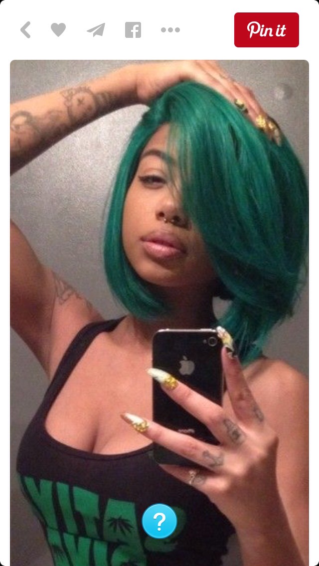 Dyed Hair on Dark Skin Girls / Colored Hair on Darker Skin