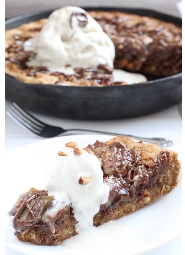 Chocolate pecan pie skillet cookie