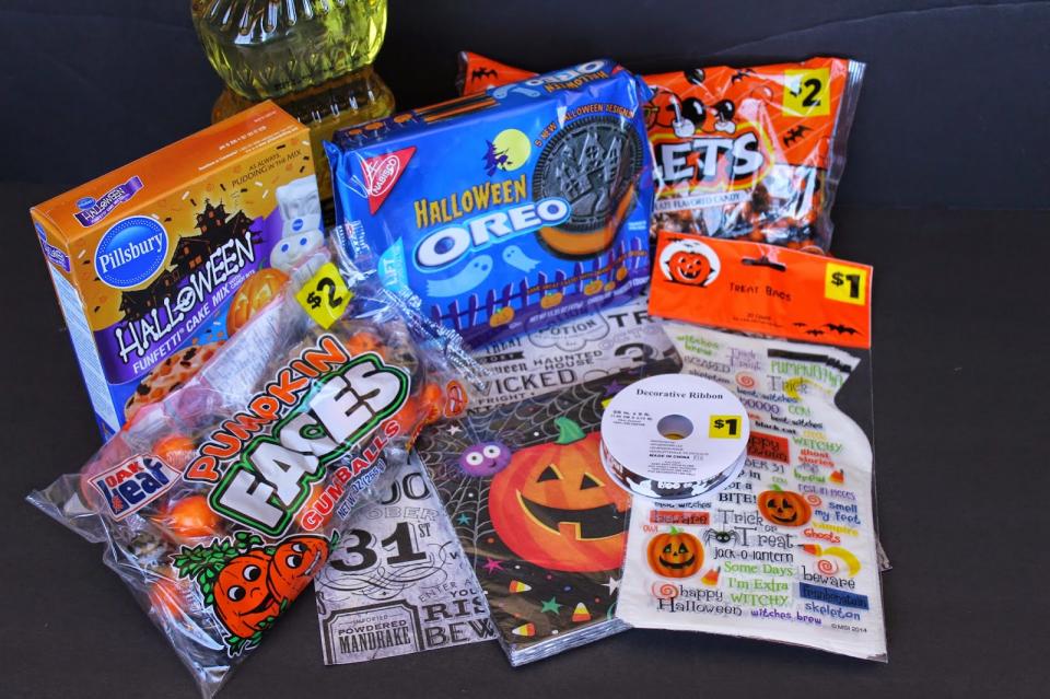 Halloween Oreo Cake Bars