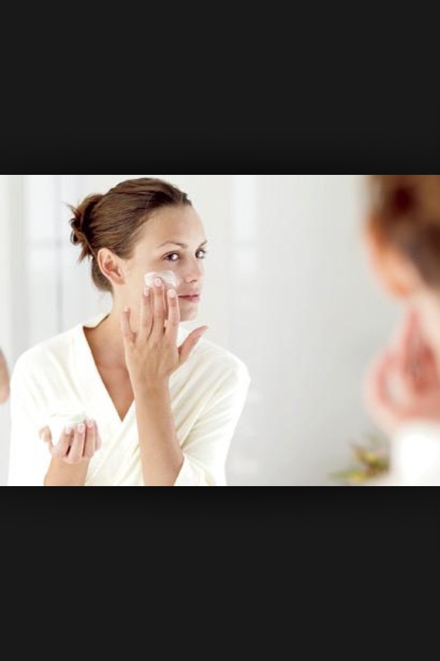 Night cream
Your skin repairs itself while you sleep, and nighttime remedies like these can help.

