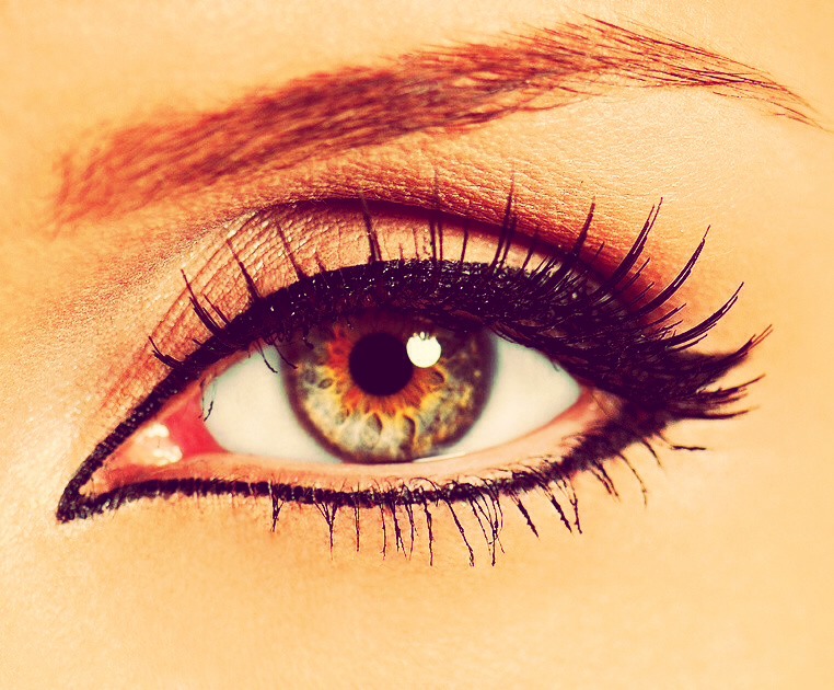 Ingredients:
• Vaseline
• Any color of eyeshadow (prefer black)

You can make any color you want!
