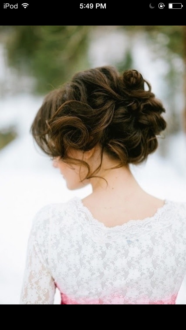 33 Romantic Hair Styles For Valentines Day💕