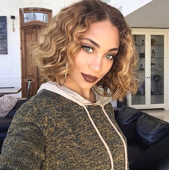 Dyed Hair on Dark Skin Girls / Colored Hair on Darker Skin