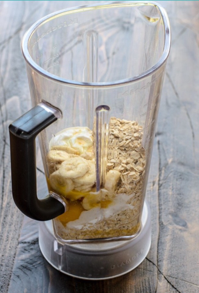 Clean Eating Blender Banana Oatmeal Muffins