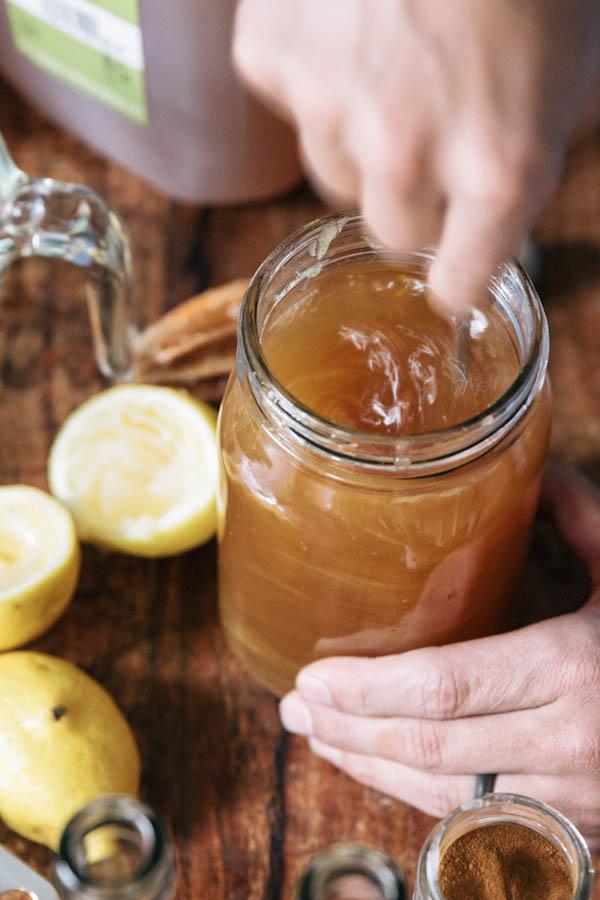 Caramel Apple Cider Cocktails#friendsgiving