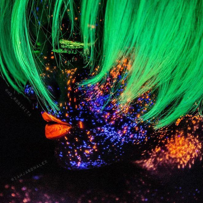 Glow-In-The-Dark Hair/ Blacklight Hair Trend