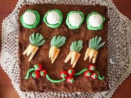 "Creative Vegetable Designs Cut"