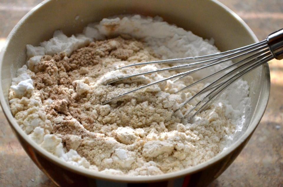 STEP 3: Whisk the dry ingredients together.
