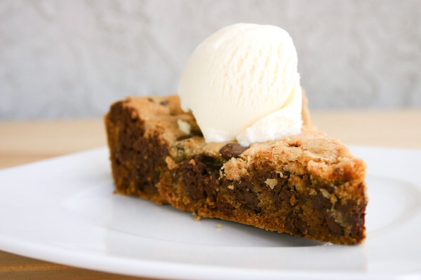 Skillet-baked Chocolate Chip Cookie