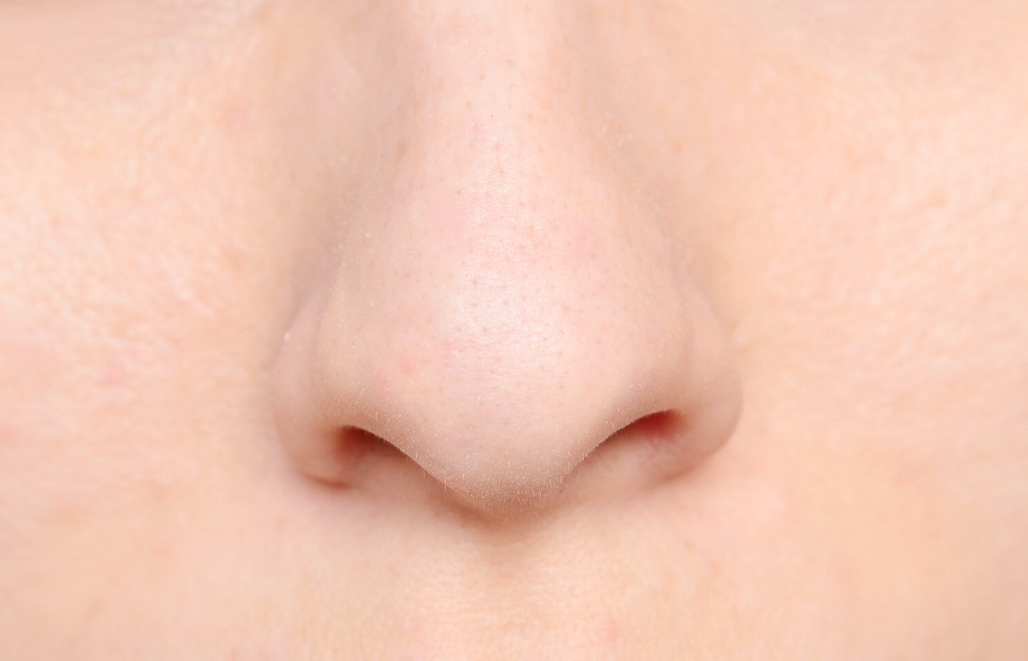 Cold and flu season is coming up, but luckily you can treat nasal congestion with a few drops of tea tree oil. If you own a humidifier, add a few drops of tea tree oil to help clear up your sinuses.
