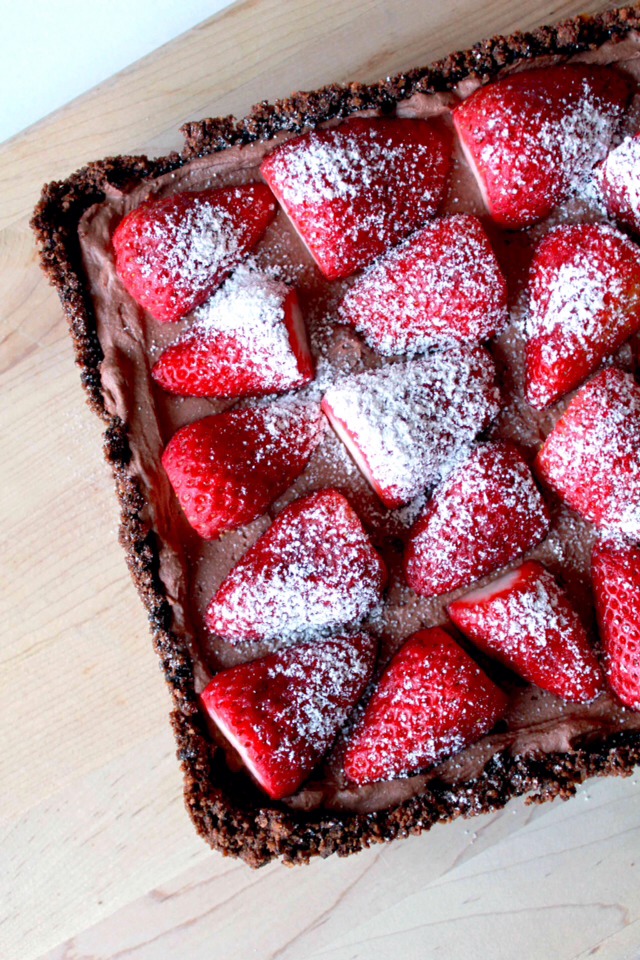 💙 DELICIOUS Strawberry Chocolate And Cream Pie!!!!(: