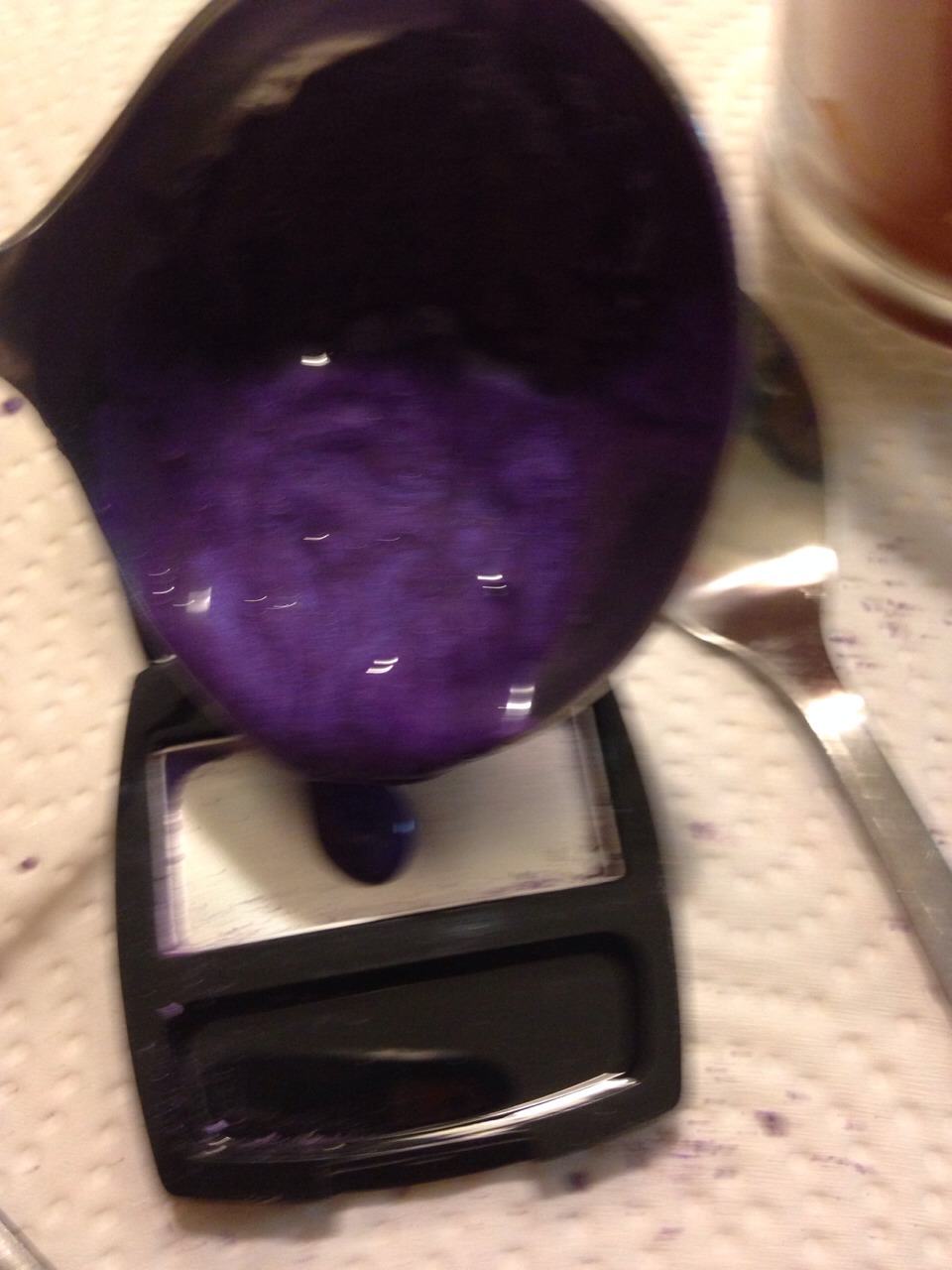 Poor the melted mixture into the container