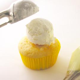 Lemon Cream Cupcakes