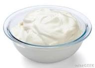Yogurt:
Yogurt can be used on rashes or redness make sure to use a plain flavorless yogurt to prevent irritation to your skin