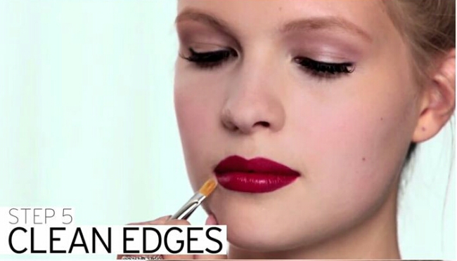 STEP BY STEP ADVICE HOW TO GET A PERFECT RED LIPS