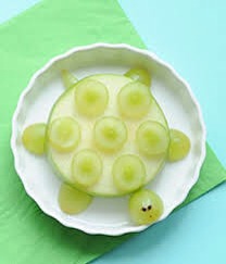 Apple and grapes 