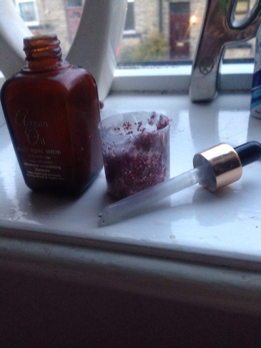 add your oil, this is just for the smoothness and to feel a lot better.😜