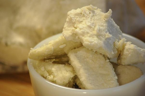1. Dry Skin – If you’re suffering from winter-induced dry skin, purchase some unrefined Shea Butter. This stuff is fantastic for your skin! Drop a few tablespoons in a warm bath and soak. Your skin will be smooth and hydrated. It also has a lot of anti-aging properties as well.
