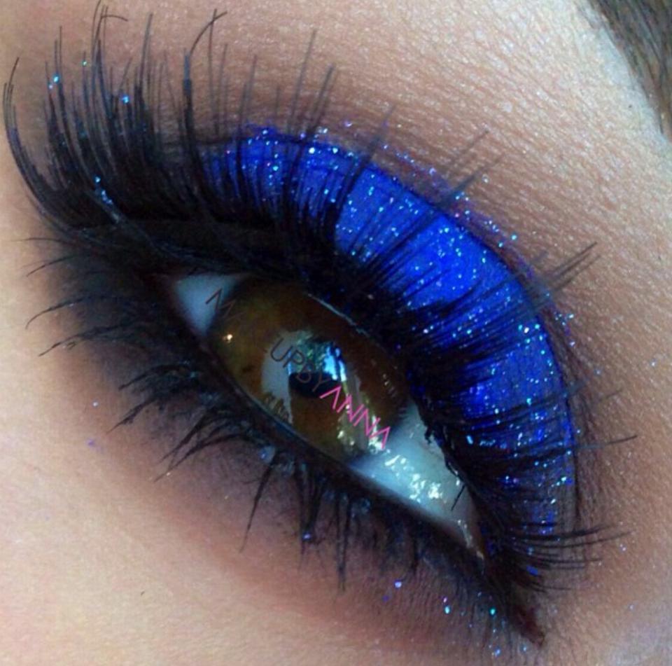 How To Apply Different Styles Of Eye Makeup!!!