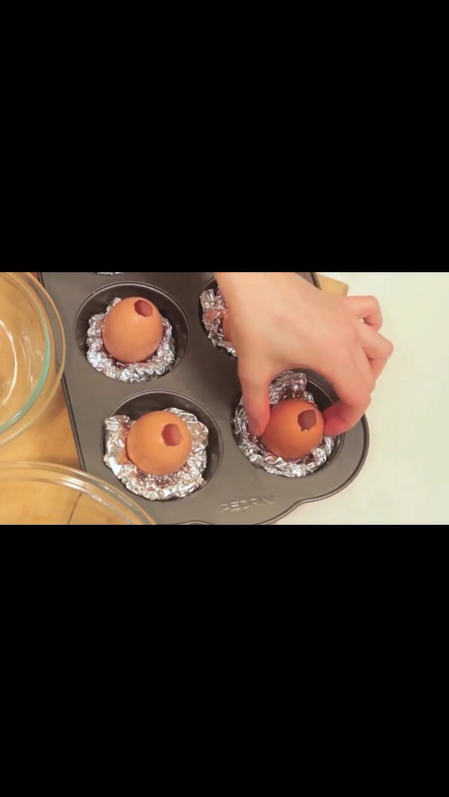 Bake A Cake In An Egg!