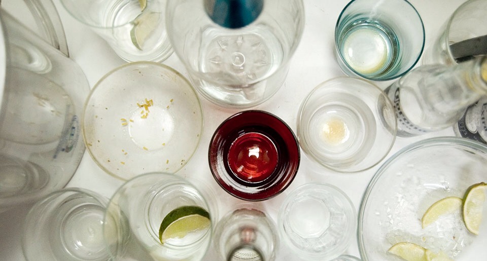 Now add all those together: dark liquors, cheap brand liquors, beer, bubbly/fizzy drinks, and red wine--which actually triggers migraines for those who have frequent headaches! A) that's a lot as is lol and B) mixing so many diff types is a BAD IDEA! Here is what you COULD HAVE DONE