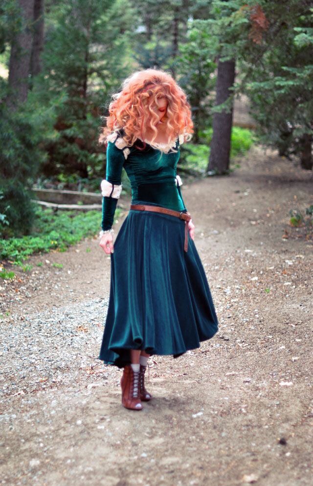 http://www.lovemaegan.com/2013/09/diy-merida-costume-from-brave-hair.html