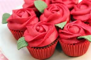"Some Pretty Amazing Valentine Cupcake Ideas"