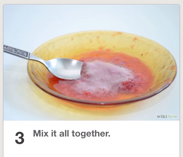 How To Whiten Your Teeth With A Strawberry🍓