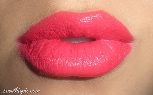 
Get Attractive Fuller Lips
As you know exfoliation twice a lips keeps your lips healthy and attractive but this alone cannot give you fuller lips. To cheat fuller lips, extend the lip lines by using a flesh tone lip liner. Try to be precise and avoid going overboard!! 