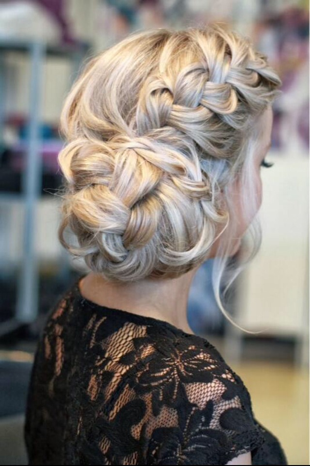 Simple Yet Elegant Hair Styles🎀